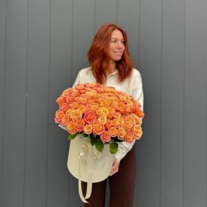 Композиция из 101 розовой розы в коробке