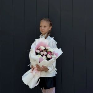 Букет из 15 кустовых роз (40см)